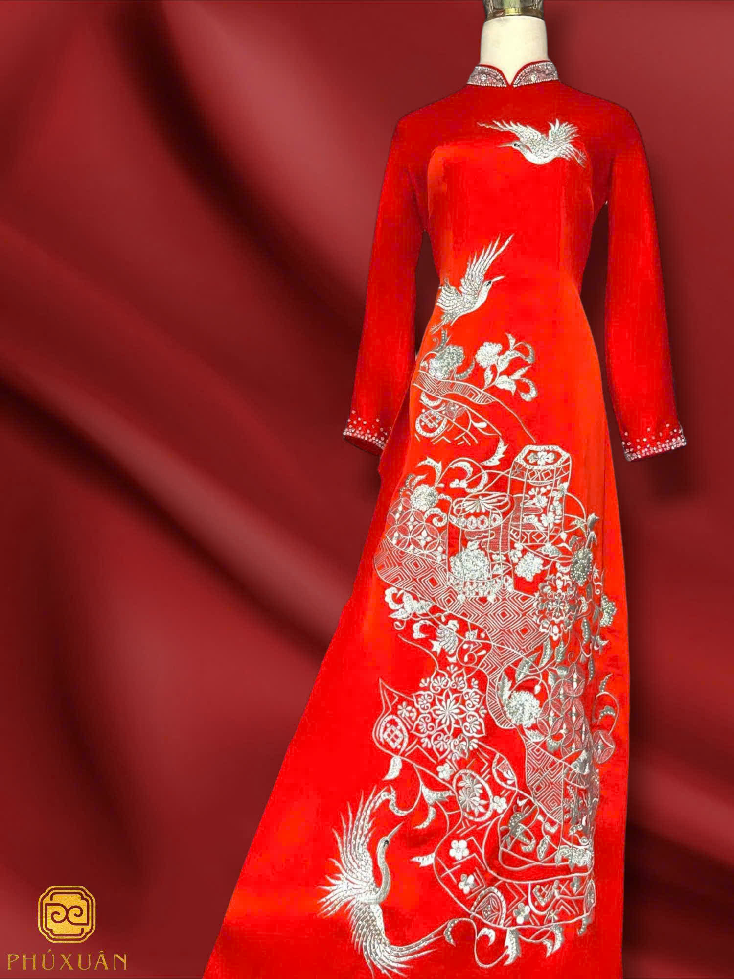 HẠT VŨ CÁT TƯỜNG