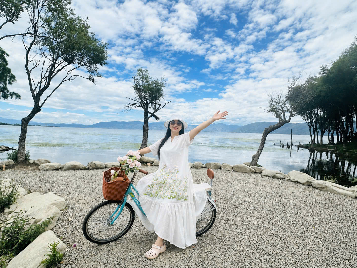 VÁY LINEN THÊU 